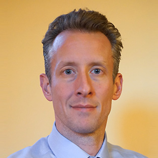 Mr Alex Chipperfield, Consultant Hip and Knee Surgeon at One Ashford Hospital